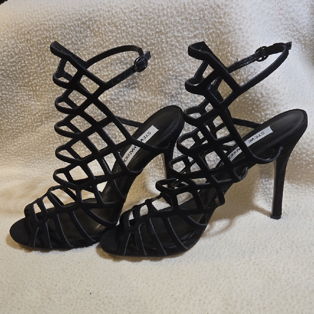 Steve Madden Black Strappy "Slithur" Heels